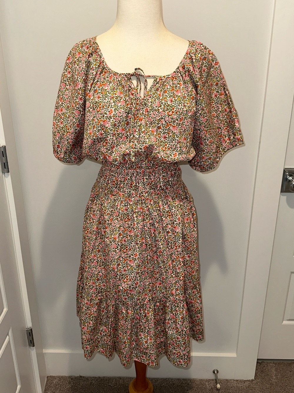 J. Crew Cinched Waist Puff Sleeve Dress in Scattered Blooms Size Tall Large